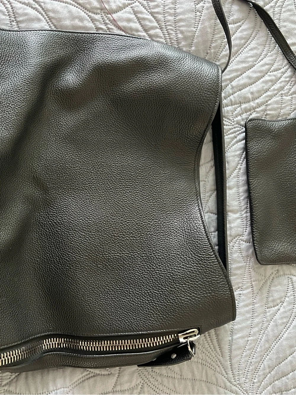 TOM FORD Alix Sleek Black Pebbled Leather Hobo Bag - Women's Shoulder Tote